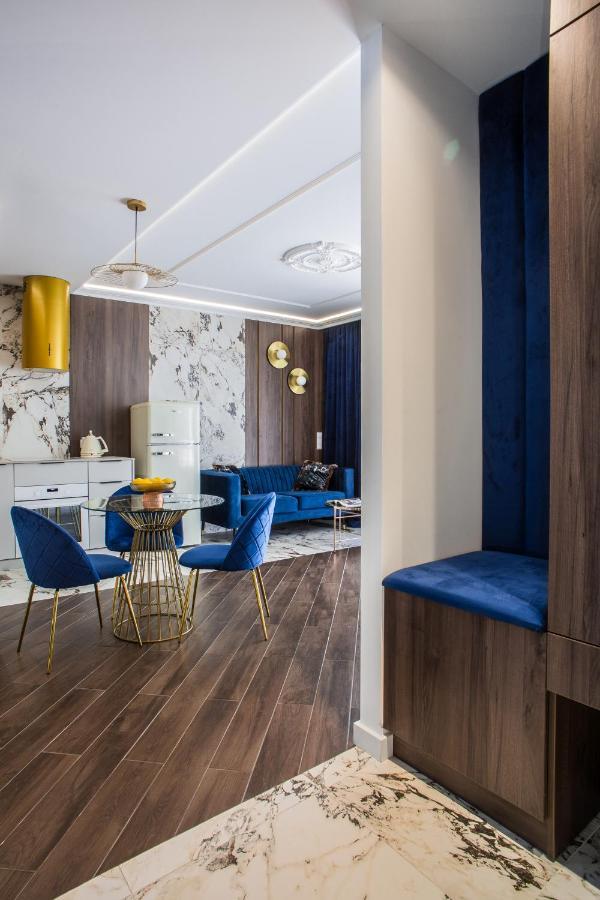 Luksusowy Apartament Przy Filharmonii Lägenhet Katowice Exteriör bild