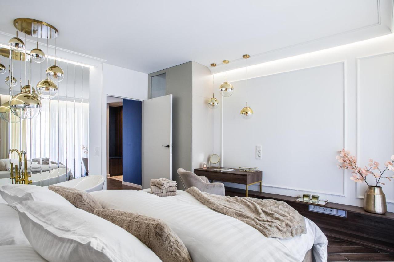 Luksusowy Apartament Przy Filharmonii Lägenhet Katowice Exteriör bild